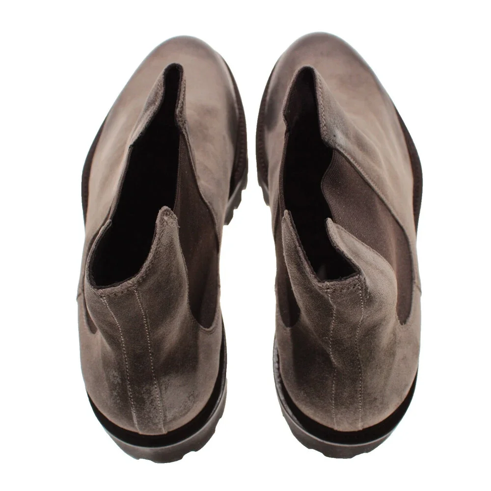 Tagliatore NWB Flint Pull On Chelsea Boots Size 45 (US 12) in Brown Suede